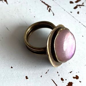 Artisan Heavy Gauge Brass Wire Ring Pink Iridescent Cabochon Center SZ 8 3/4